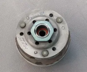 P11237000009 Genuine Scooter Company Buddy 50 Driven Face Belt Pulley Comp. / Clutch Assy. - P/n