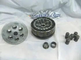 583.32.003.200 Ktm 2000 Duke 640 Lc4 Adventure Oem Clutch Assy. Basket Set Disk 583.32.003.200 Ktm 2000 Duke 640 Lc4 Adventure Oem Clutch Assy. Basket Set Disk
