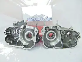 Ktm 5843000014429 2000 Duke 640 Lc4 Adventure Oem Left And Right Engine Cases Ktm 5843000014429 2000 Duke 640 Lc4 Adventure Oem Left And Right Engine Cases