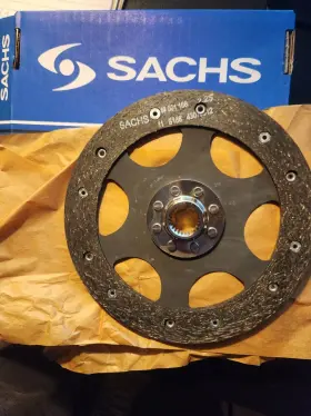 1864-400-031 Sachs Bmw K1100rs Clutch Disc And Rear Main Seal New 1864-400-031 Sachs Bmw K1100rs Clutch Disc And Rear Main Seal New