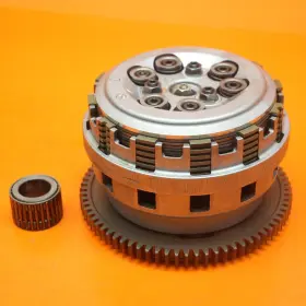 21200-01840 Suzuki 11-21 Gsxr 750 Oem Complete Clutch W Plates Basket Hub 21200-01840 Suzuki 11-21 Gsxr 750 Oem Complete Clutch W Plates Basket Hub