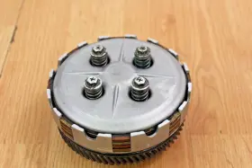 1t0-16301-01-00 Yamaha 1977 Yz80d Clutch